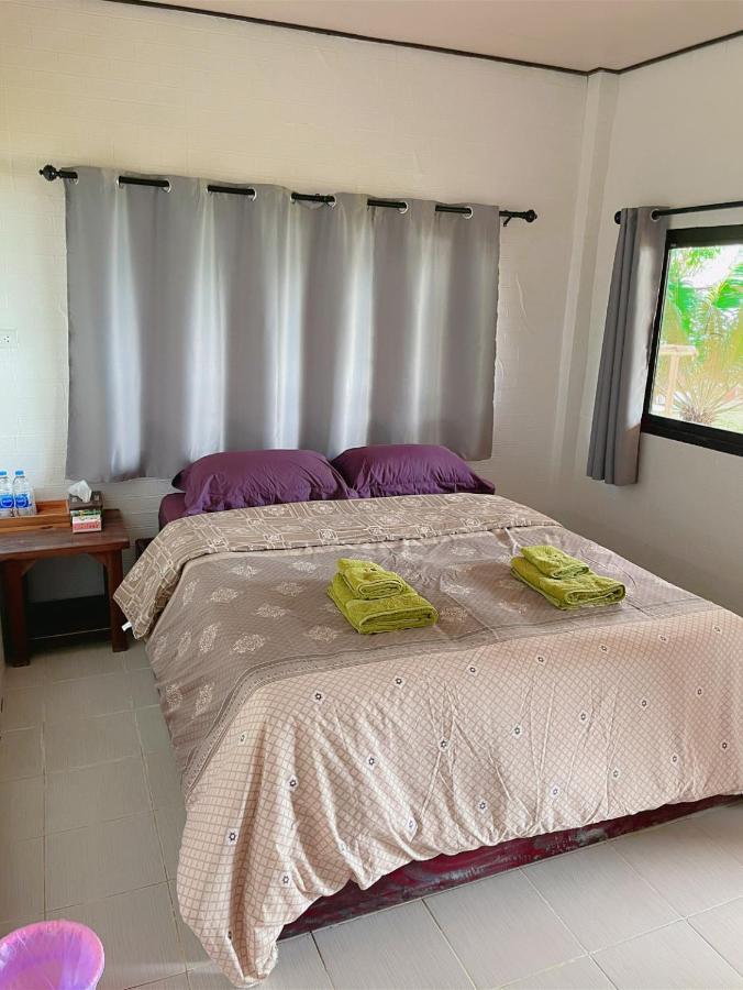 Baanyaiguesthouse Ко Мак Екстериор снимка