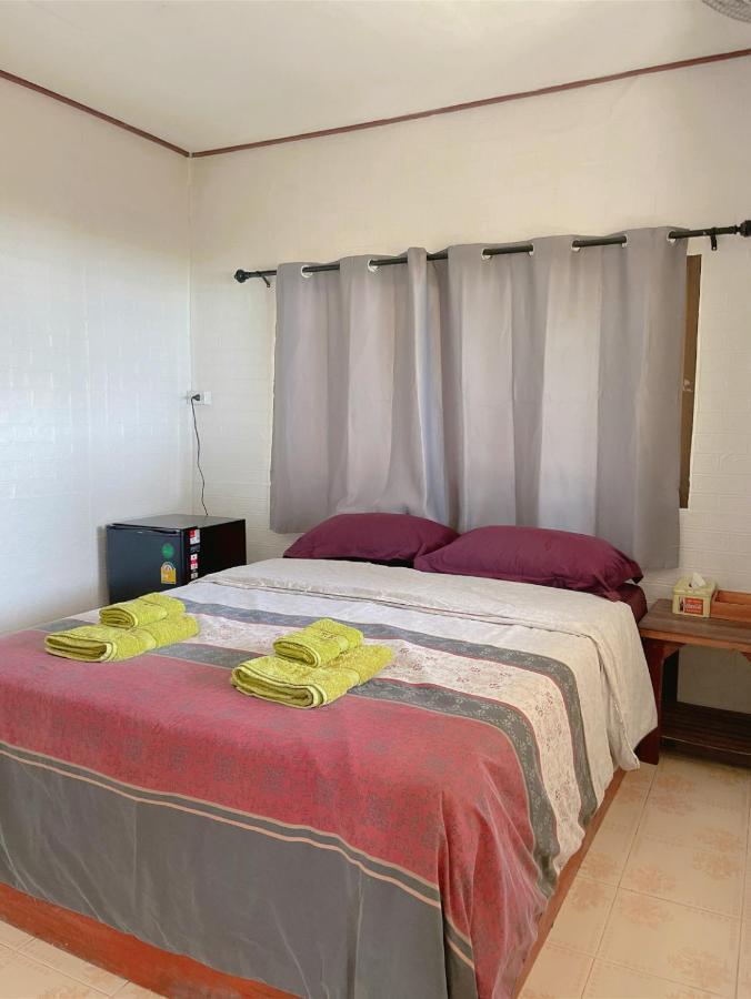 Baanyaiguesthouse Ко Мак Екстериор снимка