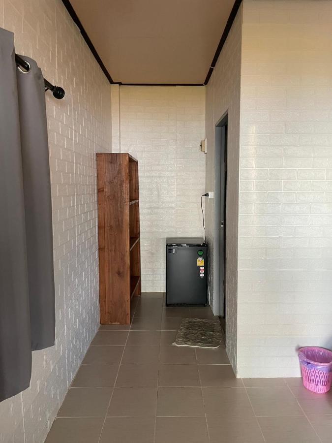 Baanyaiguesthouse Ко Мак Екстериор снимка